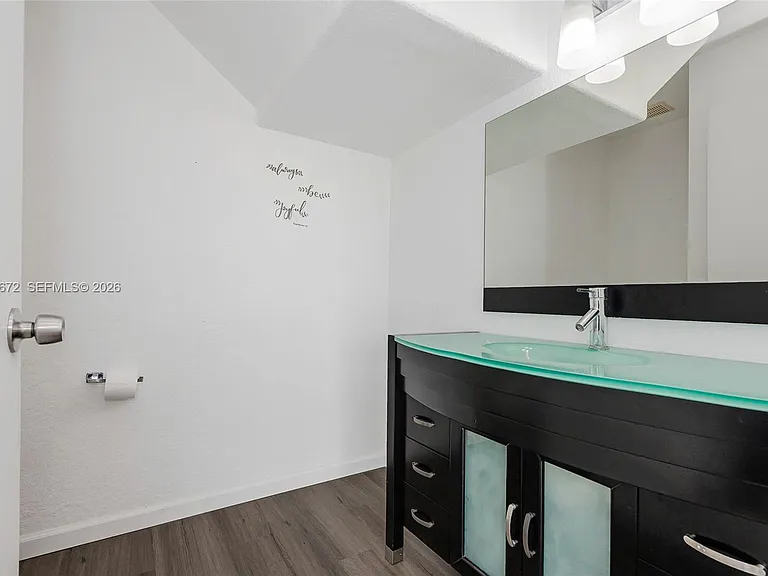 2123 SW 87th Ter — Photo 12
