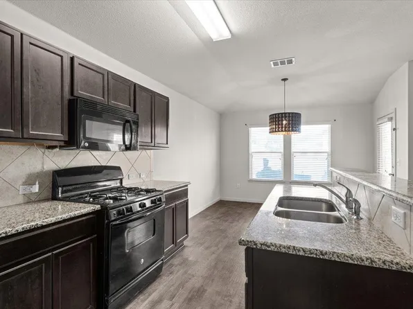 376 Musgrav, Kyle, TX 78640