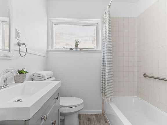 5th image of 5600 Overbrook Dr #1