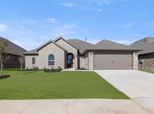 1022 Mill Ridge Dr, Justin, TX 76247