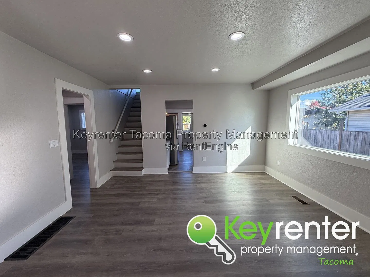 3 bed, 1.0 bath, 1546 sqft, $2,300 — Photo 4