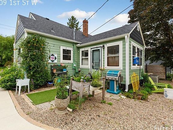 2nd image of 809 1st St W