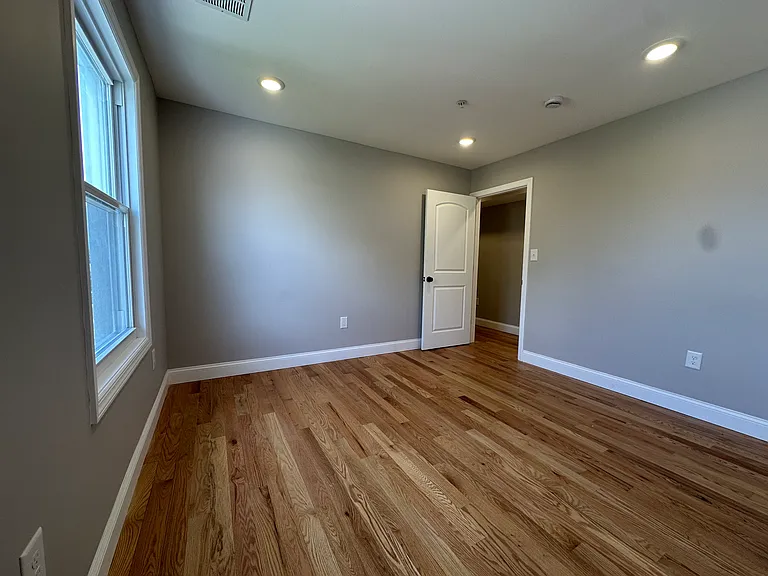 4103 Palisade Ave #2 — Photo 5