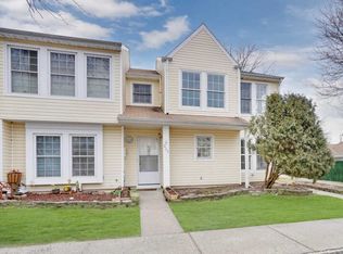937 Jessica Ct, Lakewood, NJ 08701