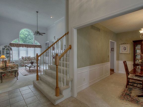 5th image of 2125 SW Park Ave