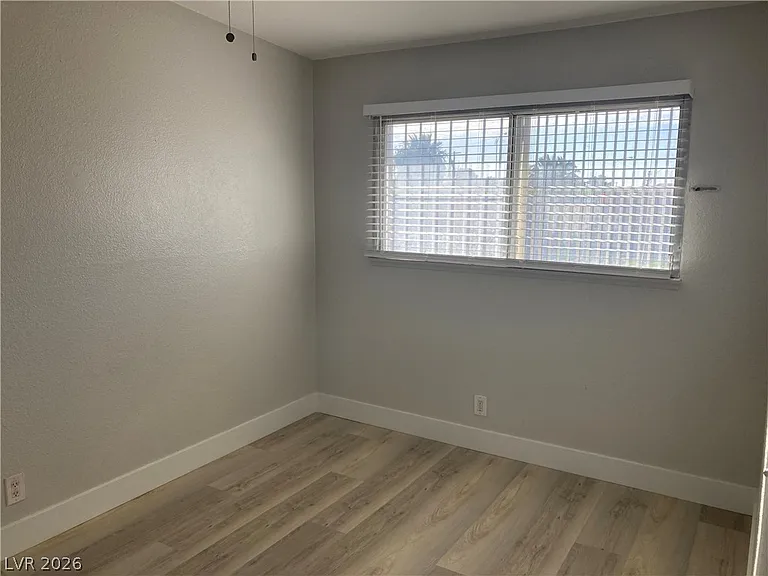 4379 Hilldale Ave — Photo 18
