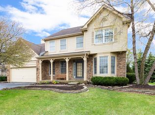 682 Sandhurst Ct, Carol Stream, IL 60188