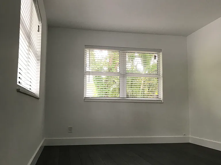 1720 NE 139th St — Photo 5