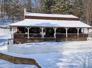 110 Breckenridge Rd, Bolt, WV 25817