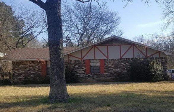1st image of 130 Western Hills Dr
