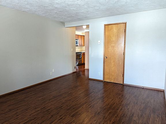 5th image of 2222 Willamette St #2222WILL-34