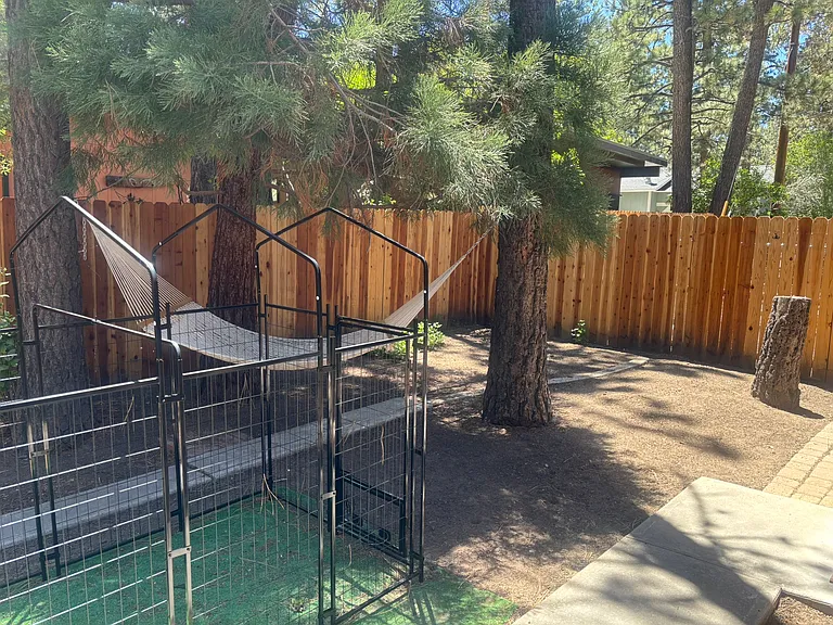 304 E Mojave Blvd — Photo 17
