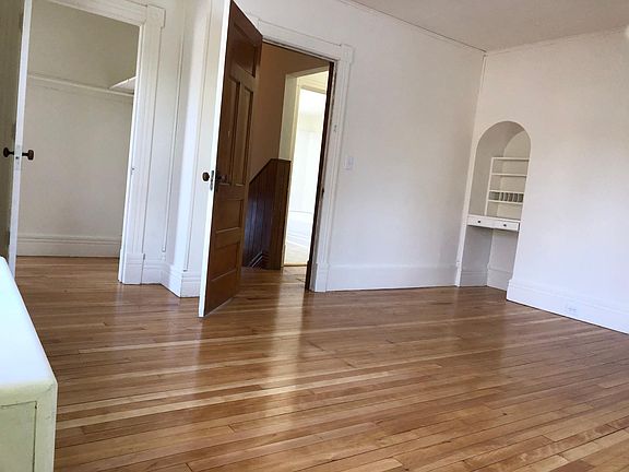 4th image of 9 Jefferson St