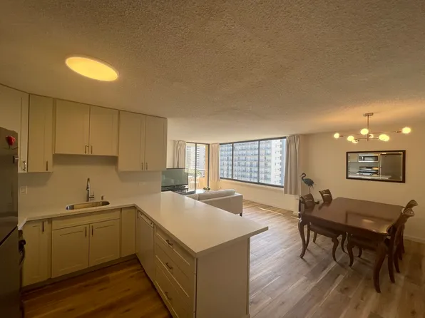 430 Lewers St, Honolulu, HI