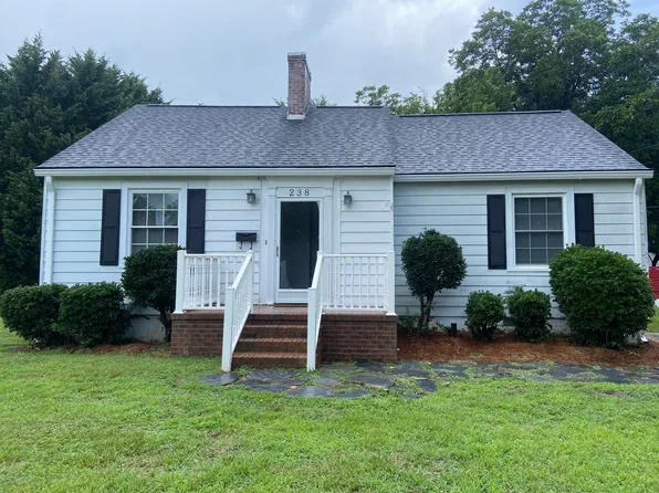 238 Silver Lake Dr, Burlington, NC 27215