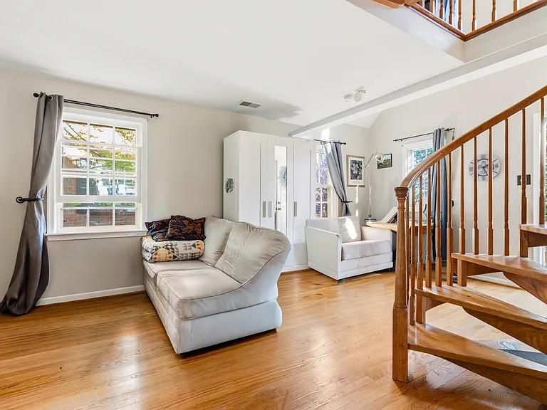 116 Kent Square Rd — Photo 5