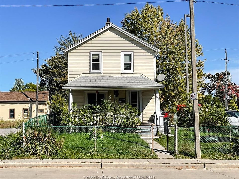 1st image of 238 Glengarry Ave