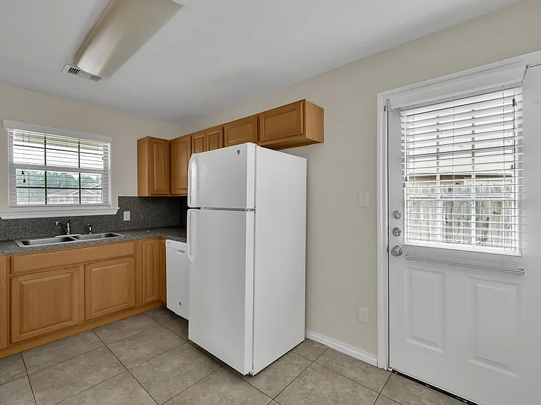 167 S Bend Ct — Photo 12