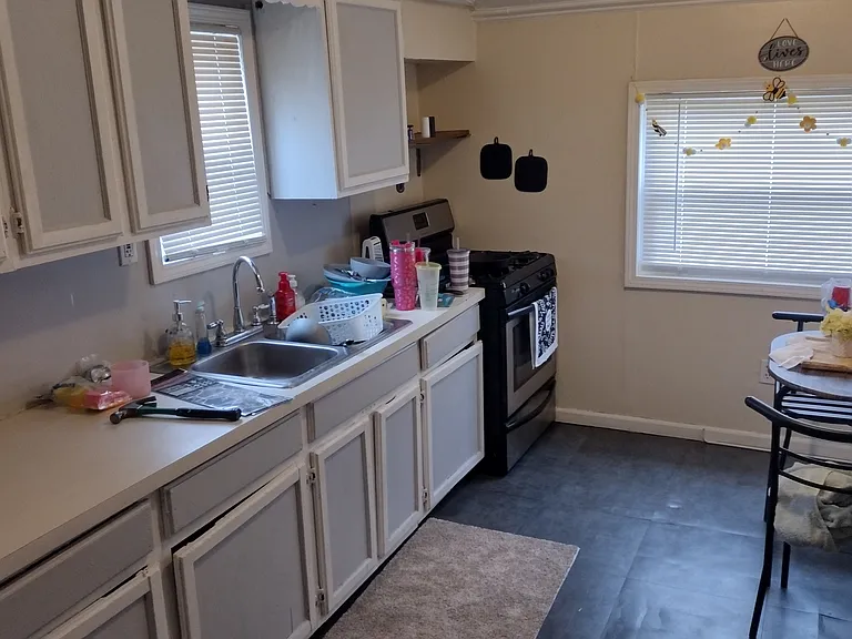 5822 Curson Dr — Photo 2