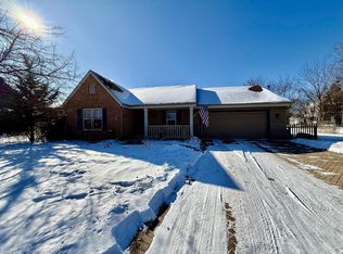 S85W19635 Colonial Ct, Muskego, WI 53150
