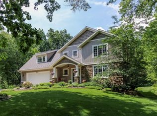 8483 Camelot Dr NE, Rockford, MI 49341