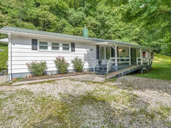 2850 Henson Creek, Newland, NC 28657