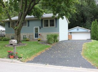 814 6th Ave N, Onalaska, WI 54650