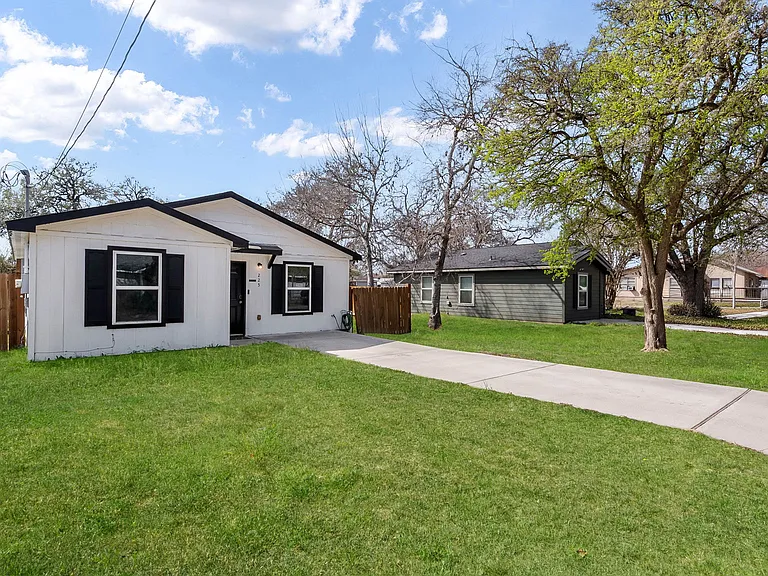 225 Virginia St — Photo 20