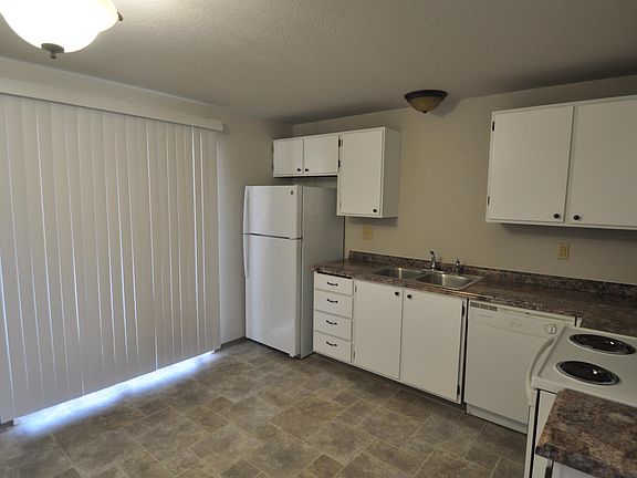 5th image of 2609 E Upriver Dr