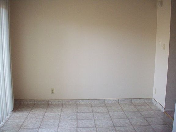 4th image of 386 W Bullard Ave