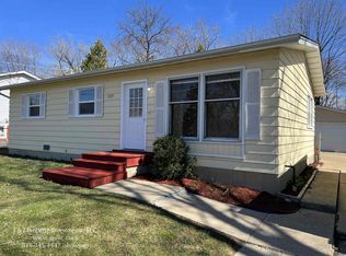 1009 Bonnie Brook Ln, Round Lake Beach, IL 60073