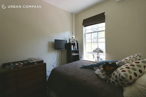 Rented by Compass | media 34