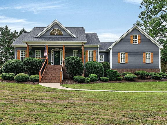 2nd image of 7101 Evelyn Cir