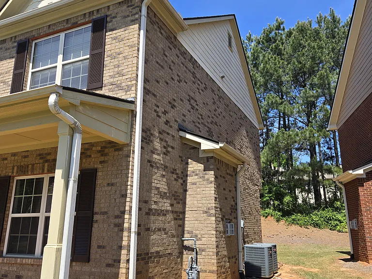 187 Thorncrest Ct — Photo 2