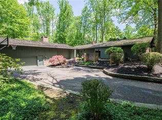 652 Glen Eden Ct, Aurora, OH 44202