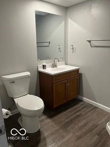 831 W Pearl St #100 — Photo 8