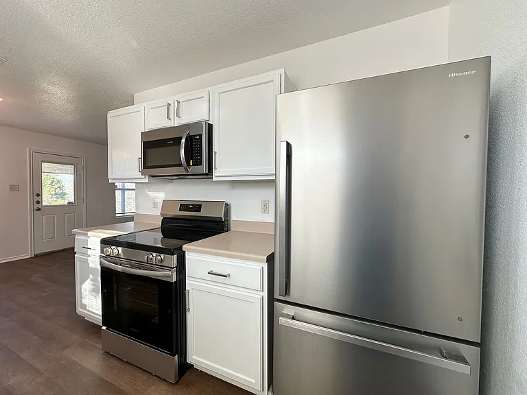 3102 Viewcrest Dr — Photo 13