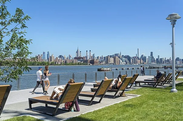 Rented by Compass | media 25