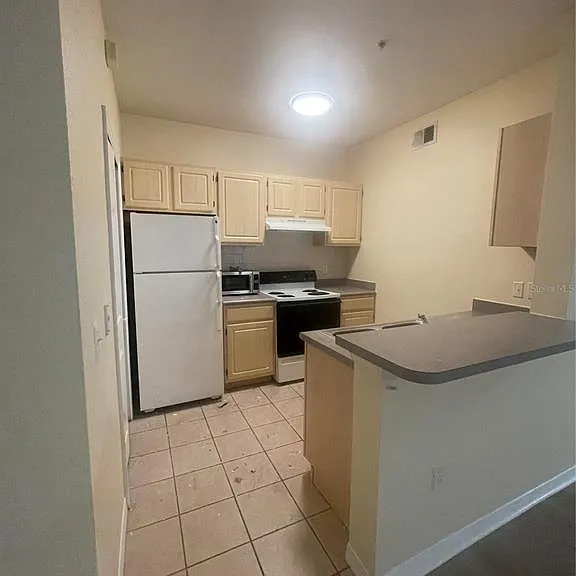 8820 Dunes Ct #202 — Photo 4