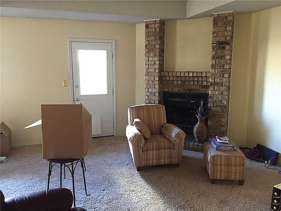 2nd image of 1517 Briarcrest Dr
