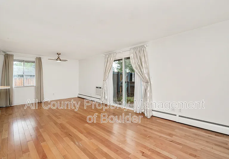 745 Thomas Dr #19 — Photo 3
