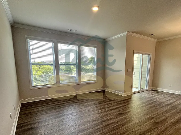 146 Creekview Rd #1 — Photo 6