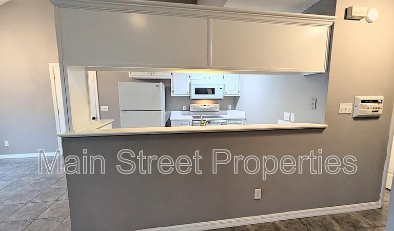3180 Birdseye Cir — Photo 25