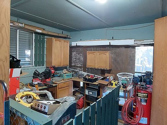 4th image of 485 N June Ave