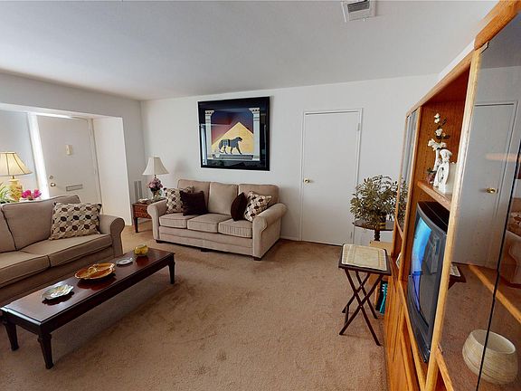 3rd image of 27 Pueblo Ct #27