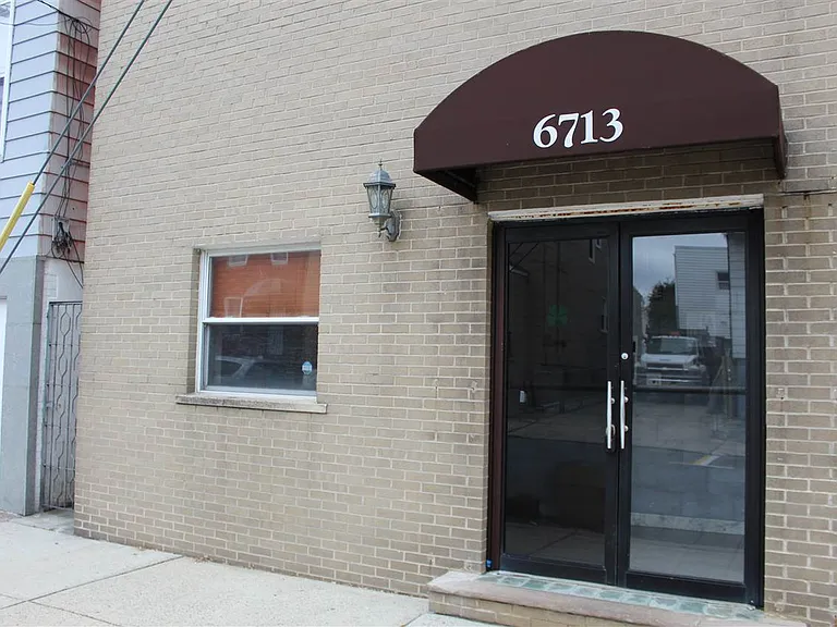 6713 Polk St #6 — Photo 38