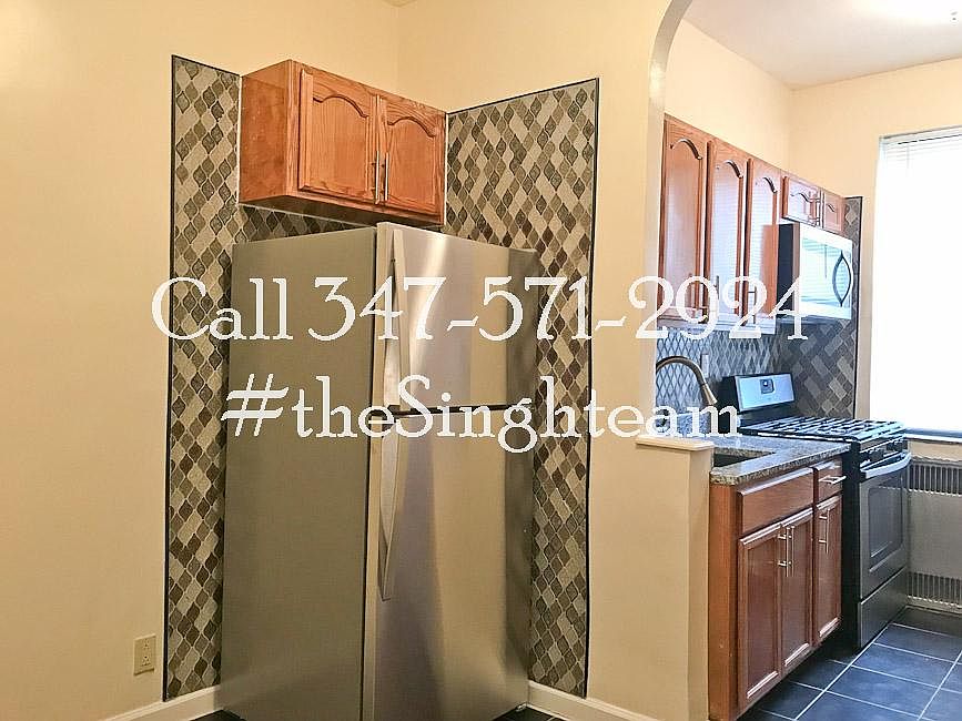 2nd image of 19314 Woodhull Ave