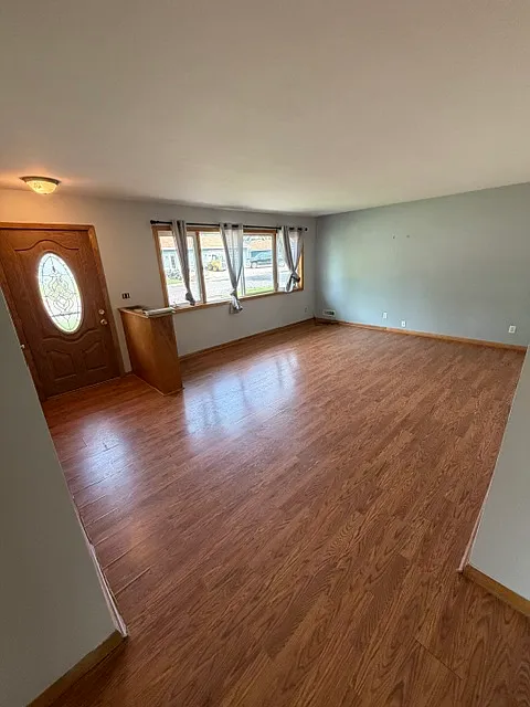 3 bed, 1100 sqft, $1,600 — Photo 4