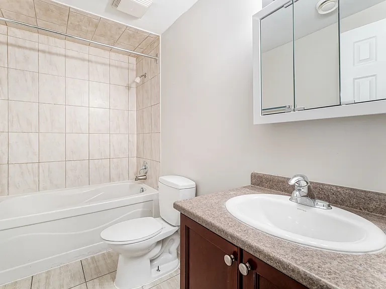 23 Harmony Rd S — Photo 16