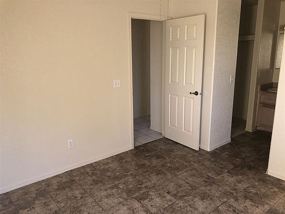 5th image of 1573 E D St